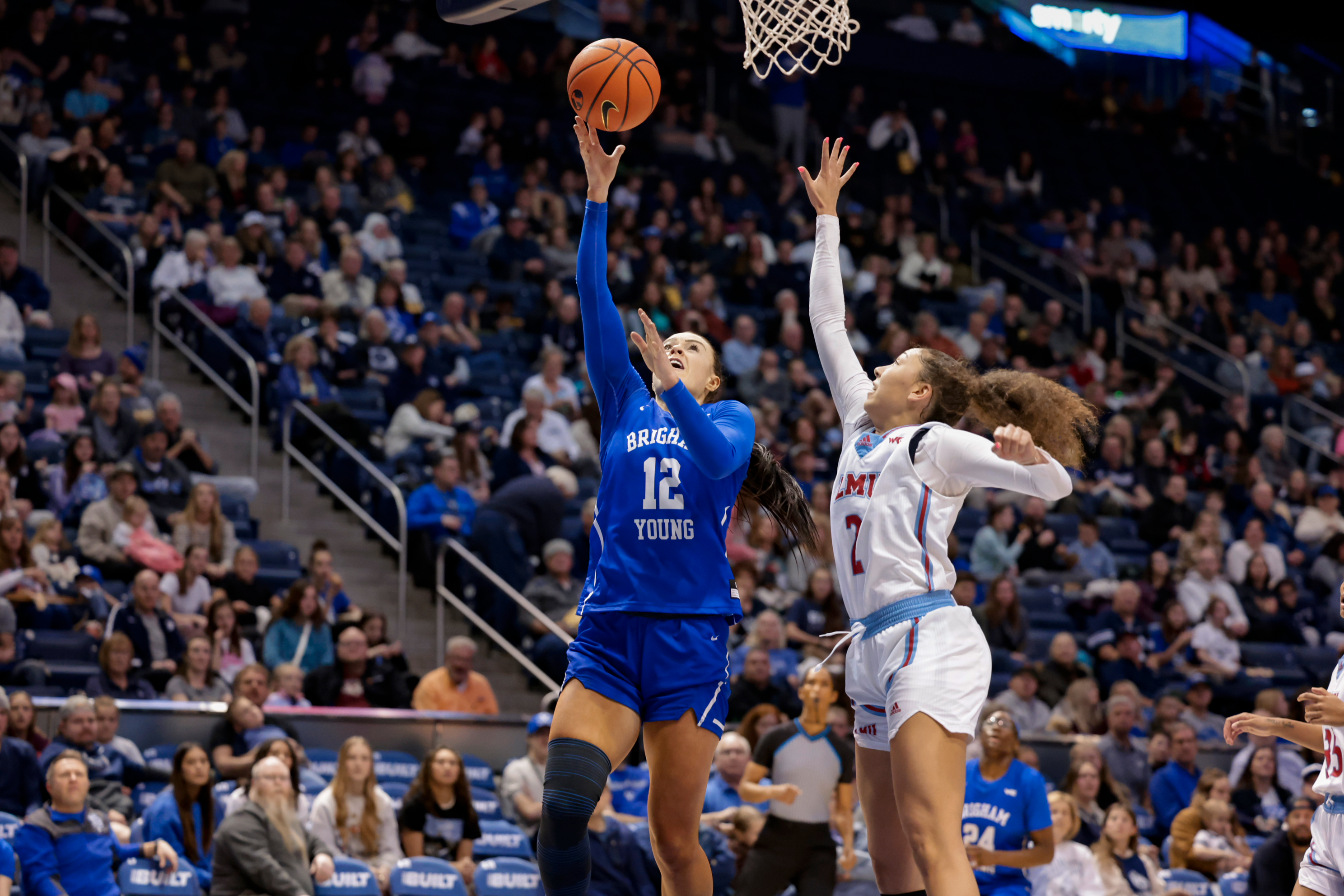 Lauren Gustin led the Cougars in a win over LMU at the Marriott Center.