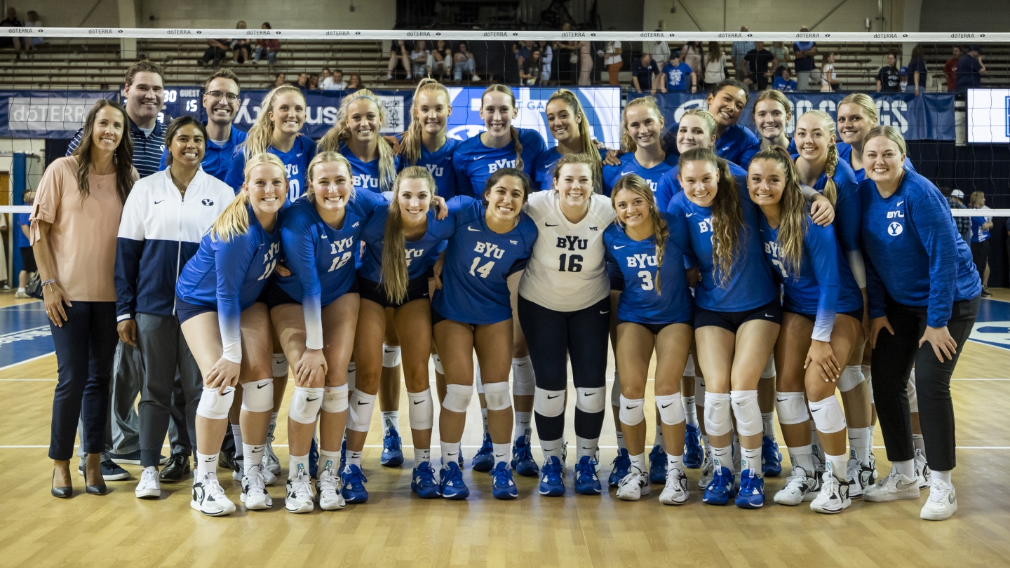 BYU women's volleyball team and staff after 3-0 opening weekend in the dōTERRA Classic