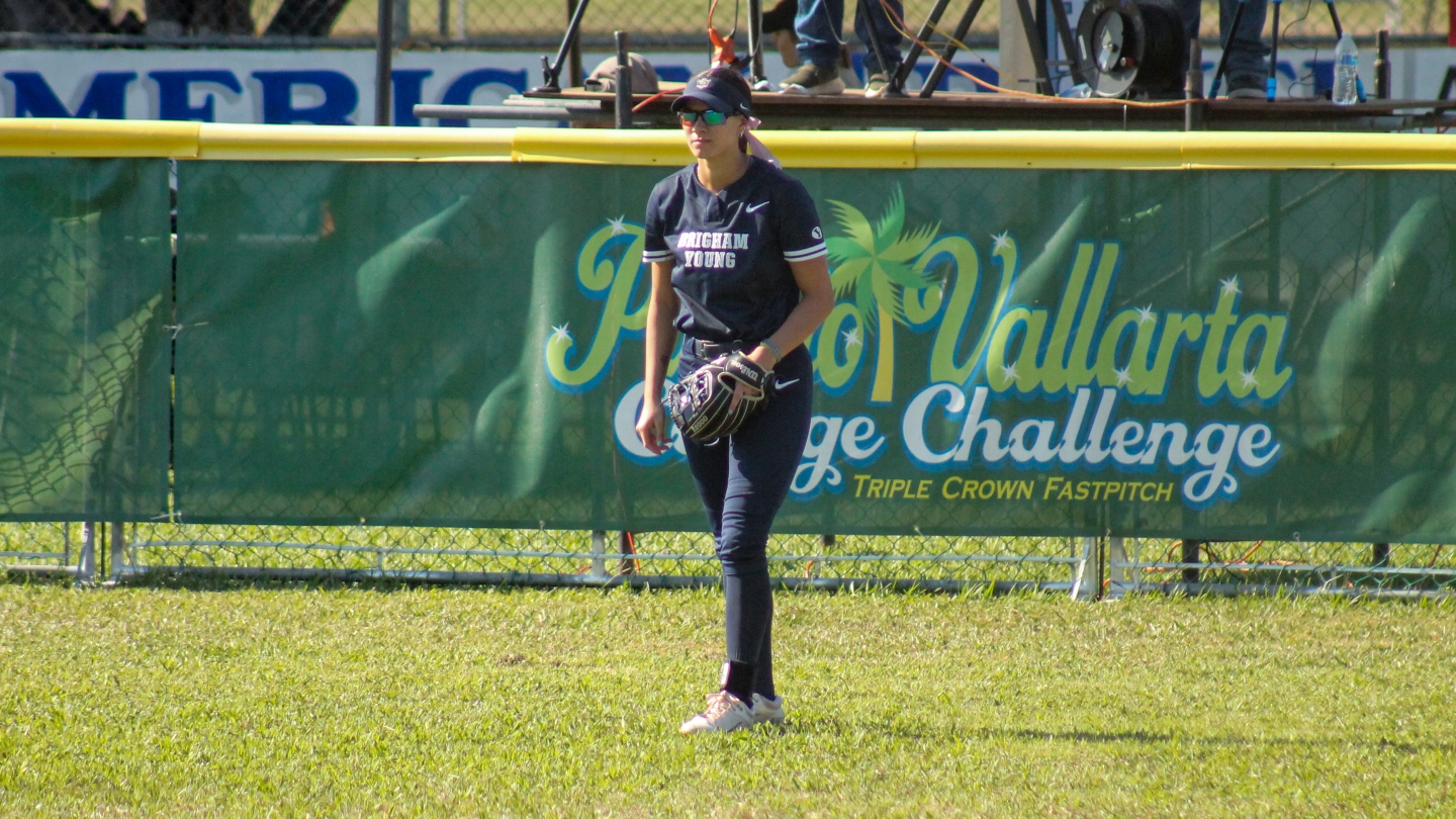 Violet Zavodnik in center field against Maryland at the Puerto Vallarta College Challenge on February 10, 2023