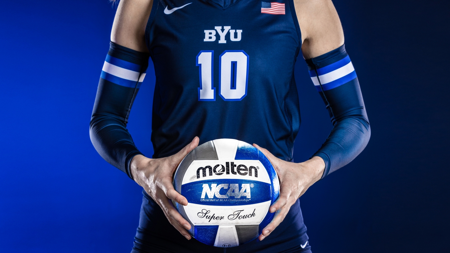 Erin Livingston donning new BYU women's volleyball jerseys for spring 2023 foreign tour