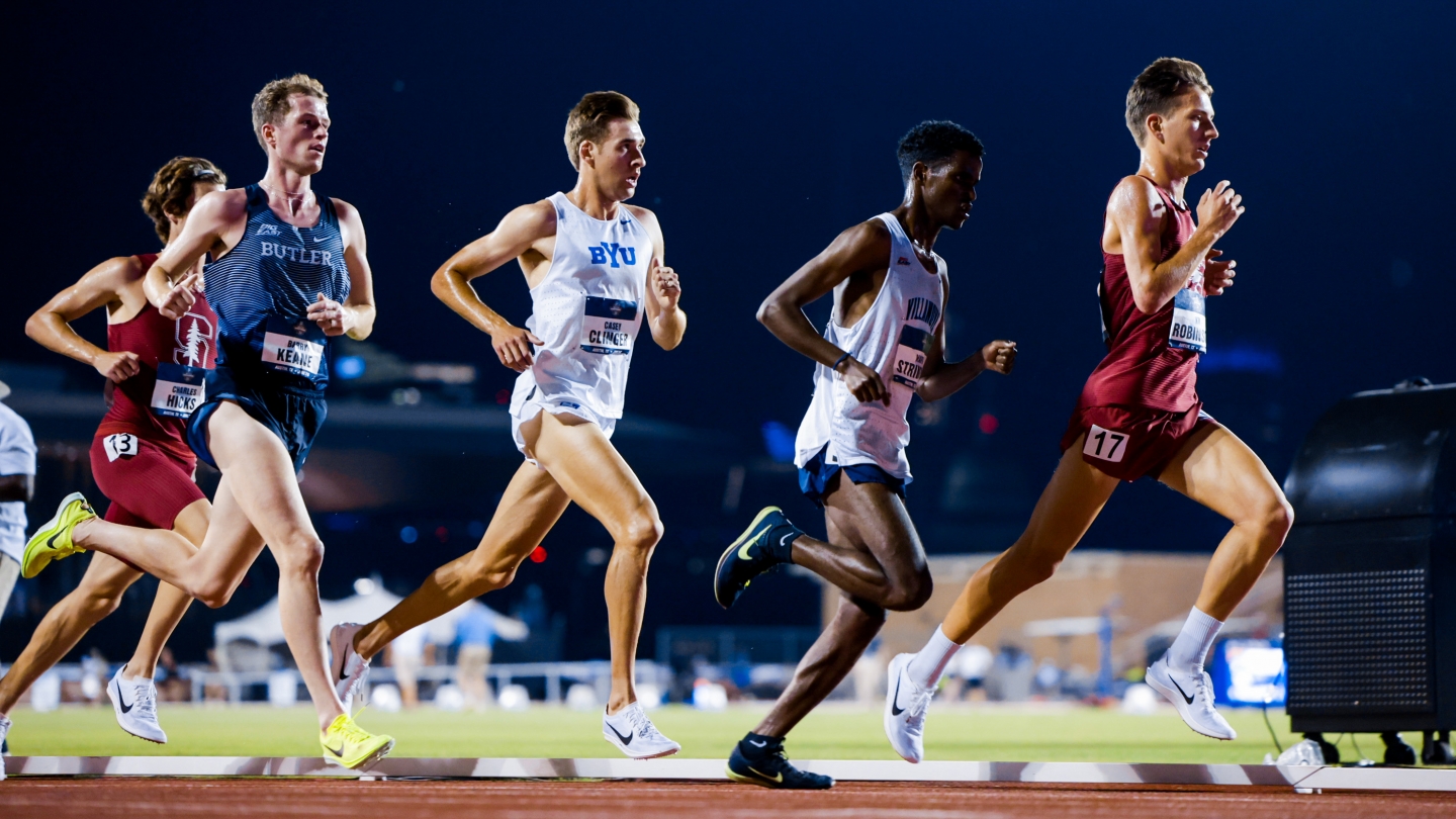 Casey Clinger competes in 10,000m at 2023 NCAA Championships